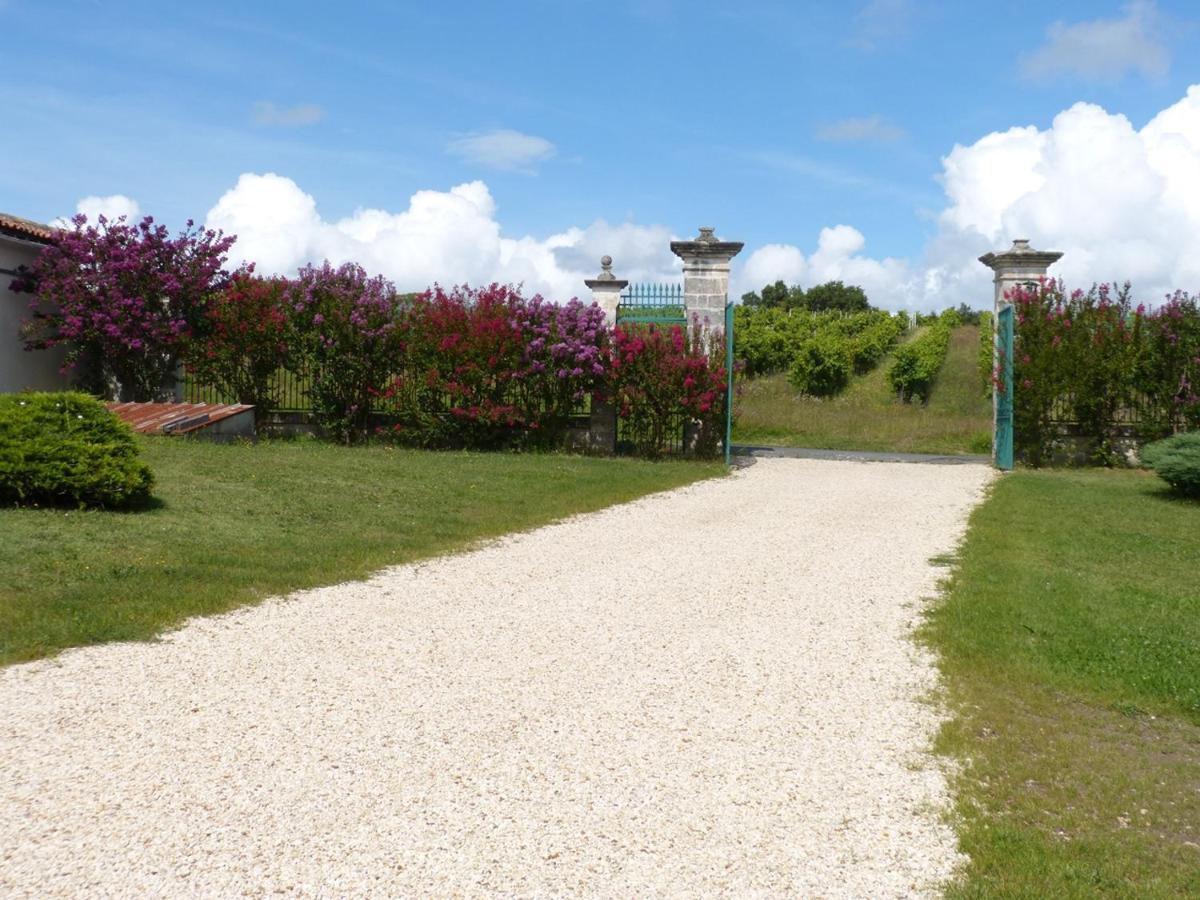 Отель Domaine De L'Estuaire Saint-Thomas-de-Conac Экстерьер фото